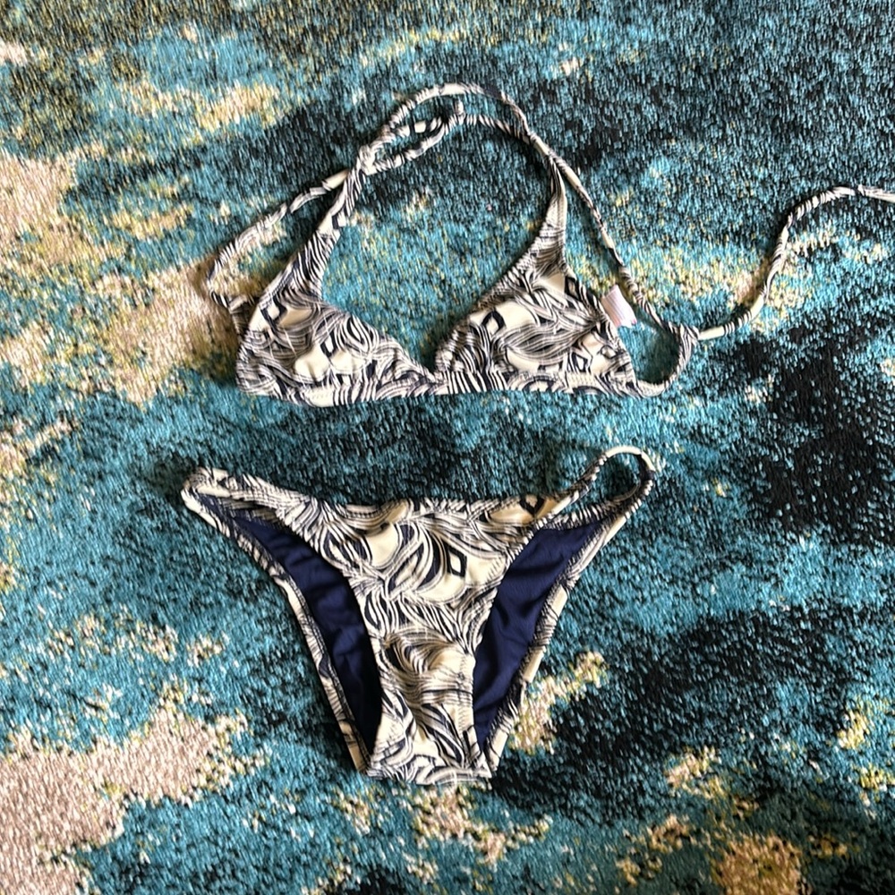 Two piece split bikini, blue width, white stripes